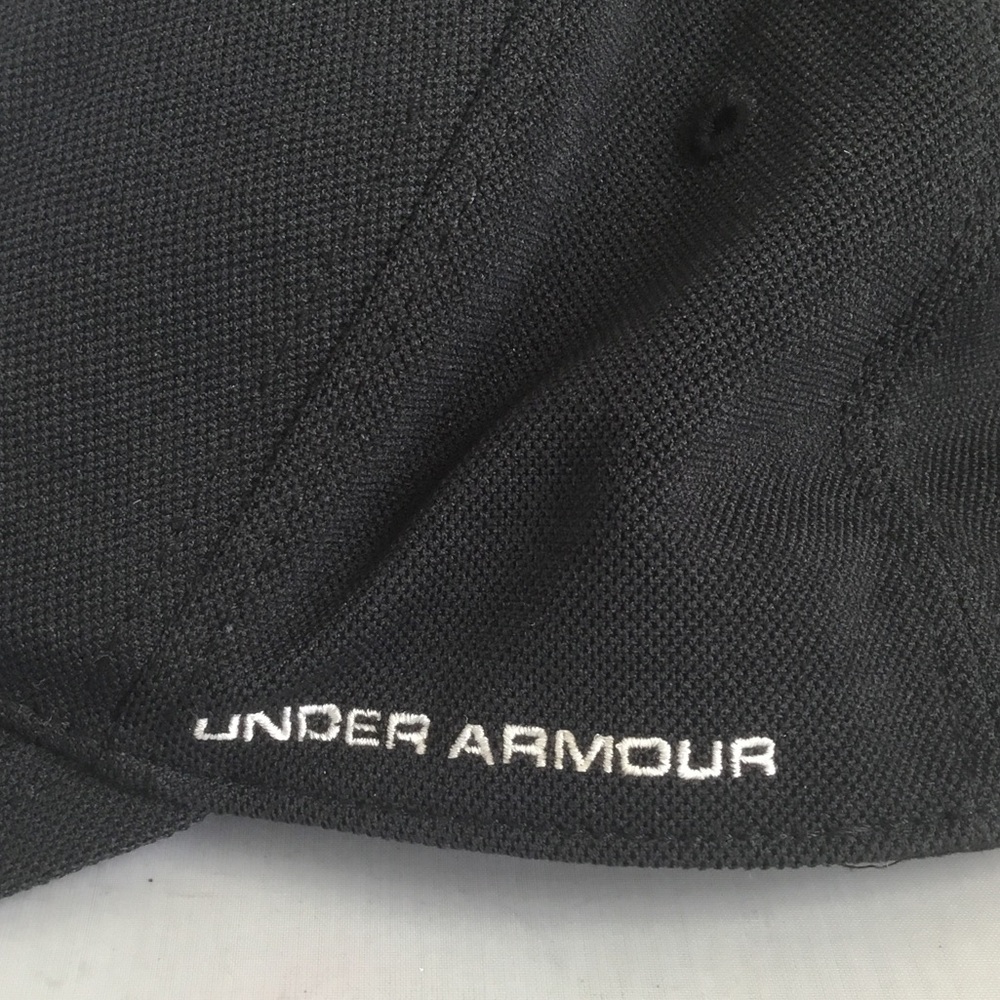 Under Armour Black and White Logo Cap - Picture 2 of 3